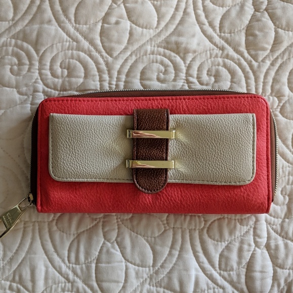 Steve Madden Accessories - Steve Madden Coral & Tan Brown Color Block Wallet
